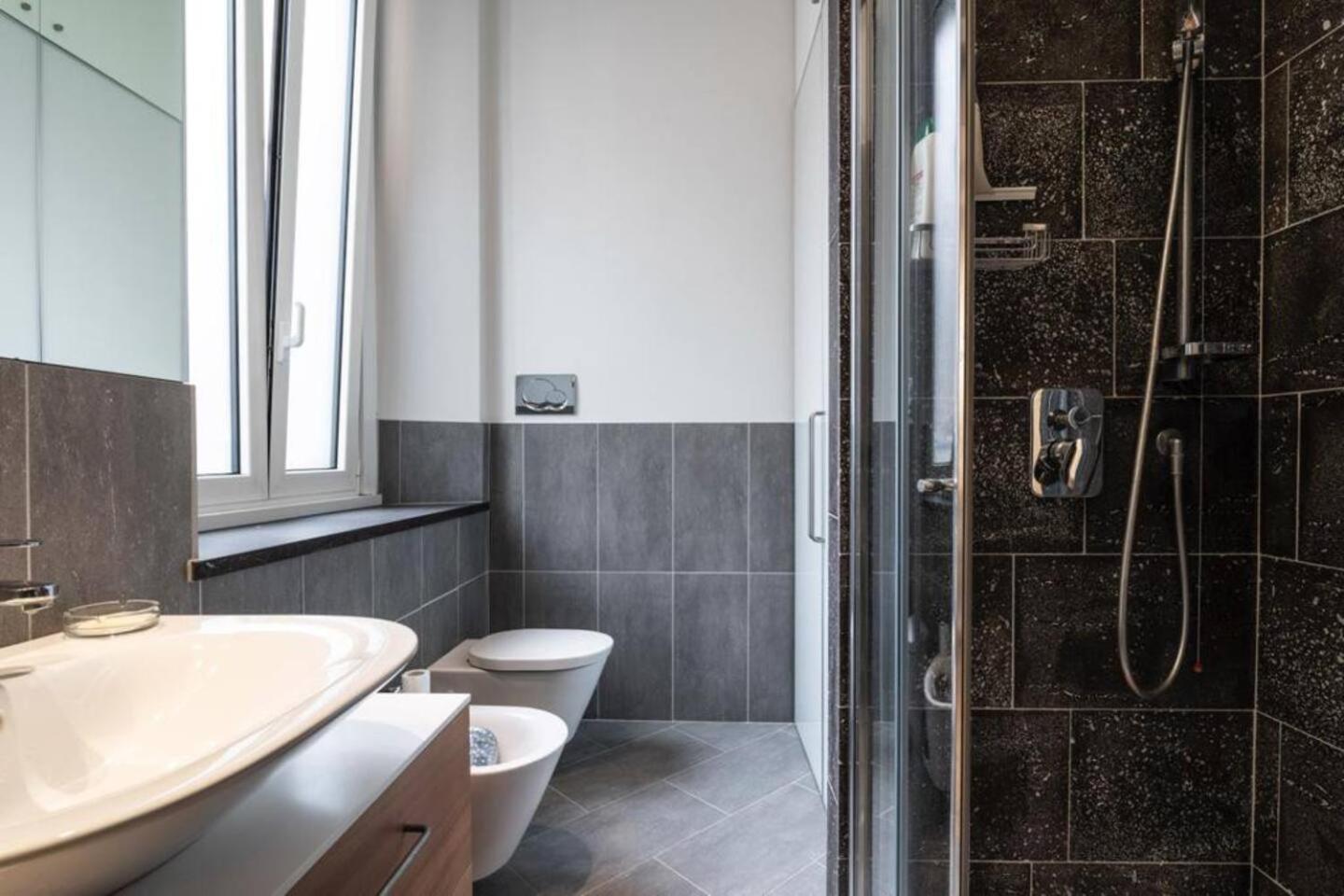 Real Jewel In Milano Cadorna Apartment Екстериор снимка