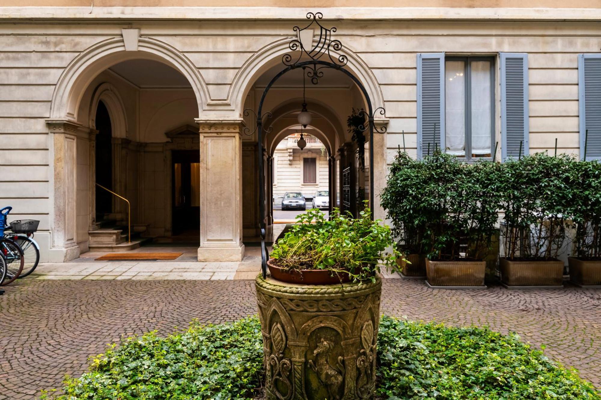 Real Jewel In Milano Cadorna Apartment Екстериор снимка